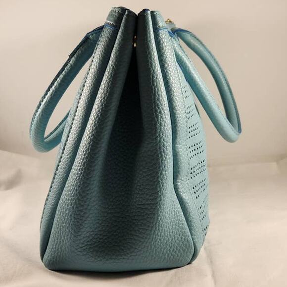 Clarks Aqua Blue Faux Leather Purse 3 Pockets-Zipper on 2 & Magnetic Snap on 1P - Picture 5 of 5